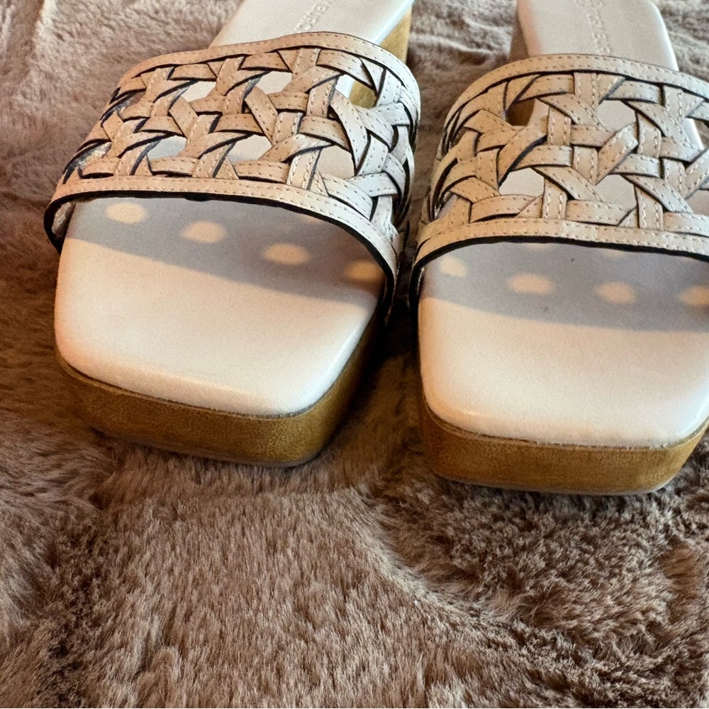 Tory Burch Cream Woven Slide Sandals - Picture 3 of 5